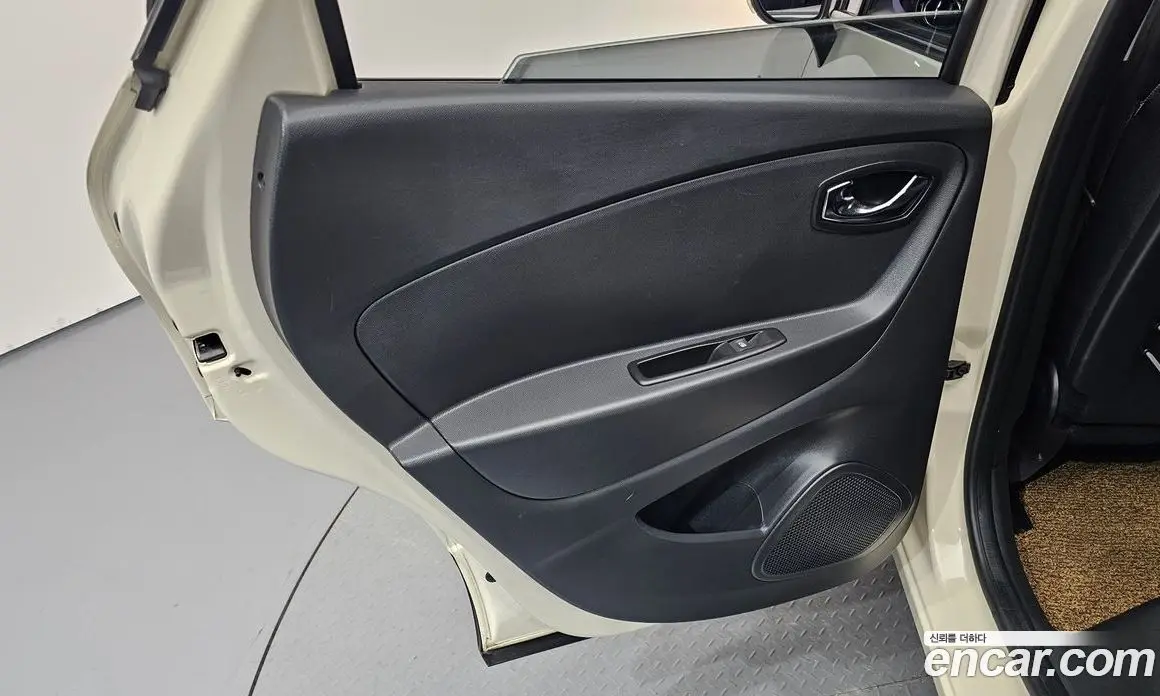 Renault (Samsung) QM3 2015 1.5 автомат (гидро), фото 14 Renault (Samsung) QM3 2015 1.5 автомат (гидро), фото 14
