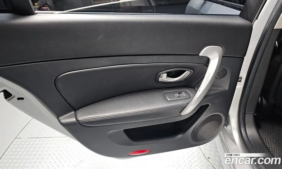 Renault (Samsung) SM5 2017 2.0 автомат (гидро), фото 15 Renault (Samsung) SM5 2017 2.0 автомат (гидро), фото 15