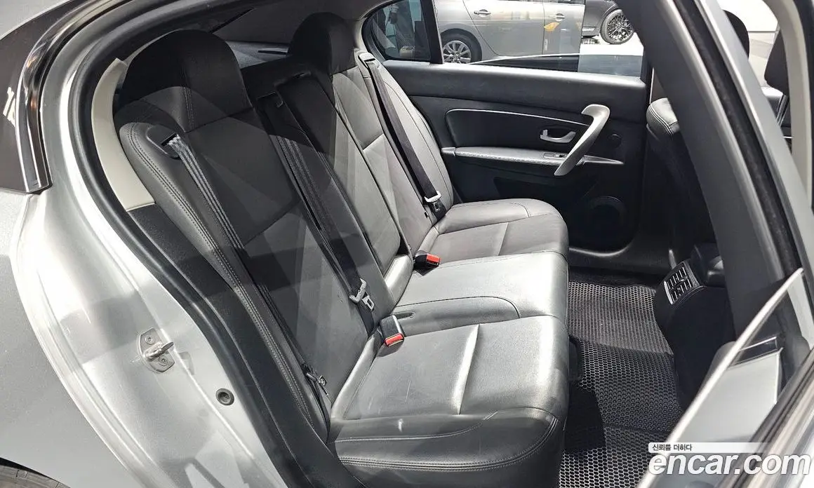 Renault (Samsung) SM5 2017 2.0 автомат (гидро), фото 17 Renault (Samsung) SM5 2017 2.0 автомат (гидро), фото 17