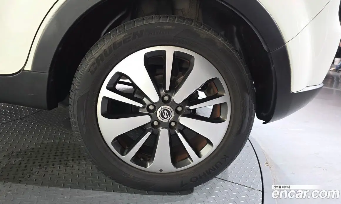 SsangYong Korando 2014 2.0 автомат (гидро), фото 5 SsangYong Korando 2014 2.0 автомат (гидро), фото 5