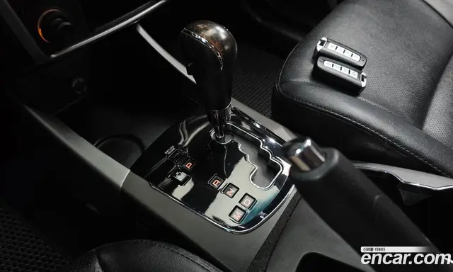 SsangYong Korando 2015 2.2 автомат (гидро), миниатюра 12