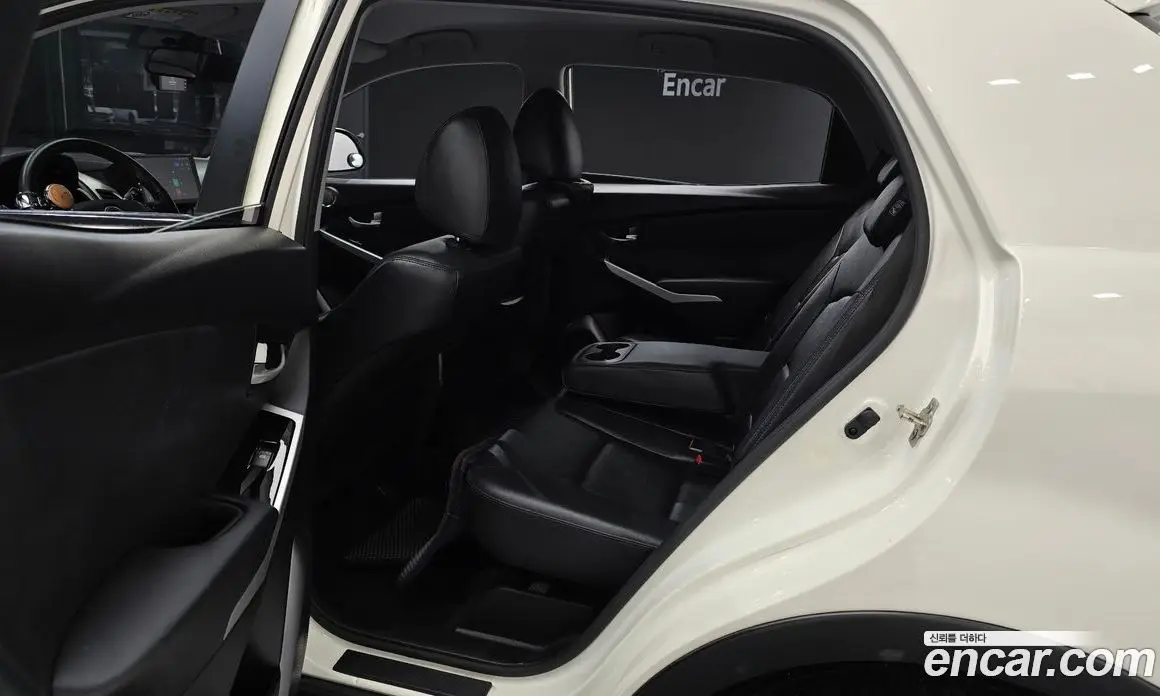 SsangYong Korando 2015 2.2 автомат (гидро), фото 18 SsangYong Korando 2015 2.2 автомат (гидро), фото 18