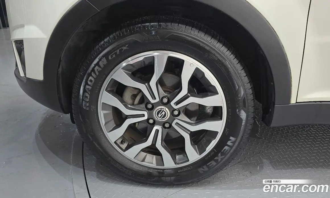 SsangYong Korando 2015 2.2 автомат (гидро), фото 5 SsangYong Korando 2015 2.2 автомат (гидро), фото 5
