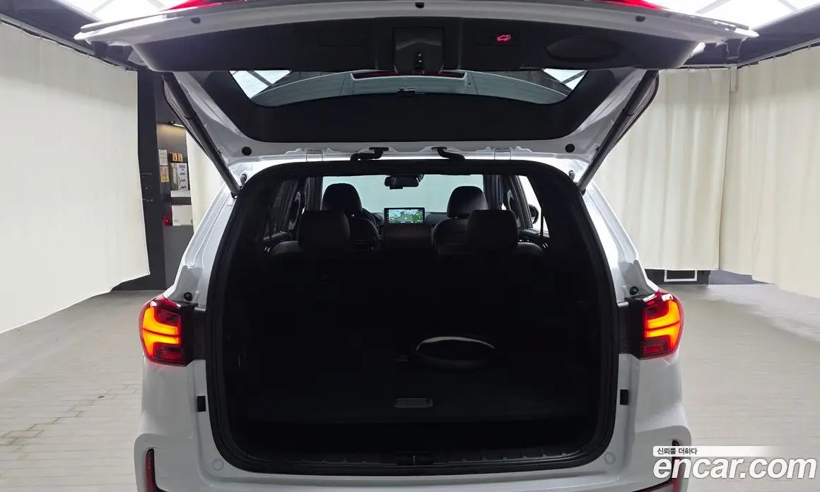 SsangYong Rexton 2025 2.2 автомат (гидро), фото 26 SsangYong Rexton 2025 2.2 автомат (гидро), фото 26