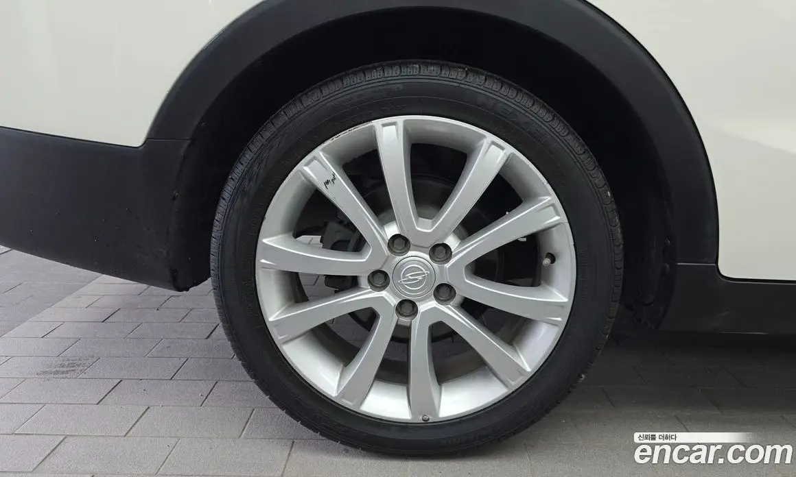 SsangYong TIBOLI 2016 1.6 автомат (гидро), фото 5 SsangYong TIBOLI 2016 1.6 автомат (гидро), фото 5