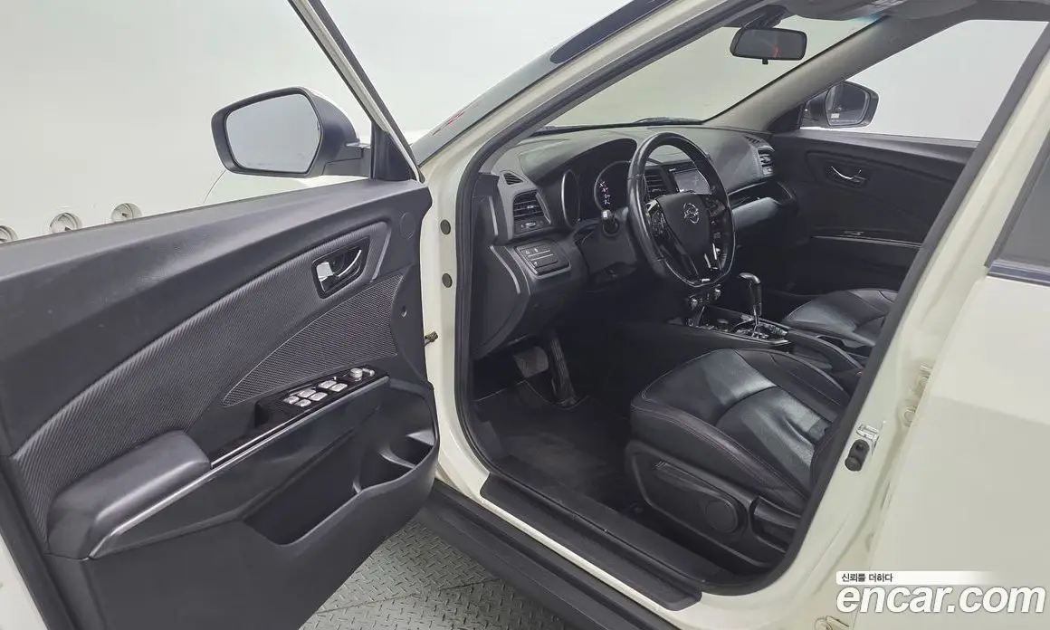 SsangYong TIBOLI 2016 1.6 автомат (гидро), фото 13 SsangYong TIBOLI 2016 1.6 автомат (гидро), фото 13