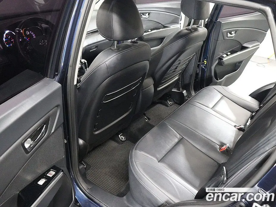 SsangYong TIBOLI 2017 1.6 автомат (гидро), фото 11 SsangYong TIBOLI 2017 1.6 автомат (гидро), фото 11