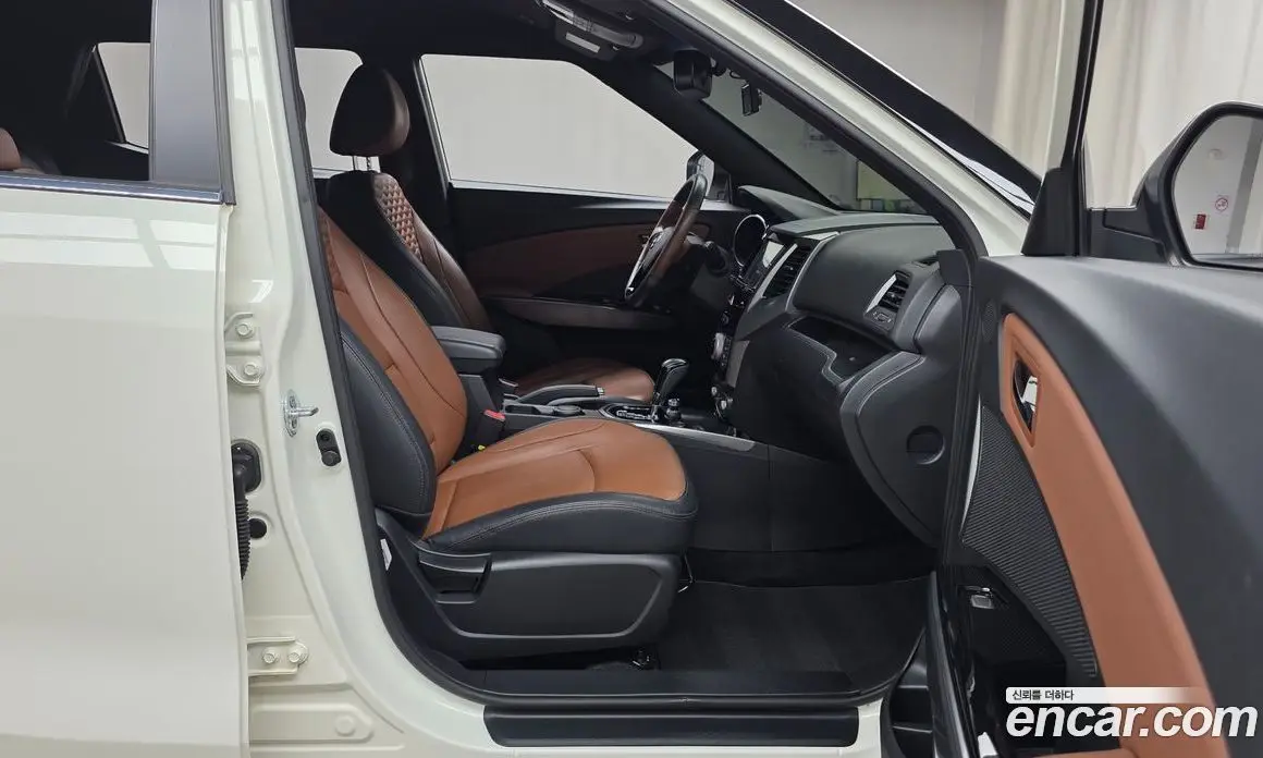 SsangYong TIBOLI 2018 1.6 автомат (гидро), фото 15 SsangYong TIBOLI 2018 1.6 автомат (гидро), фото 15