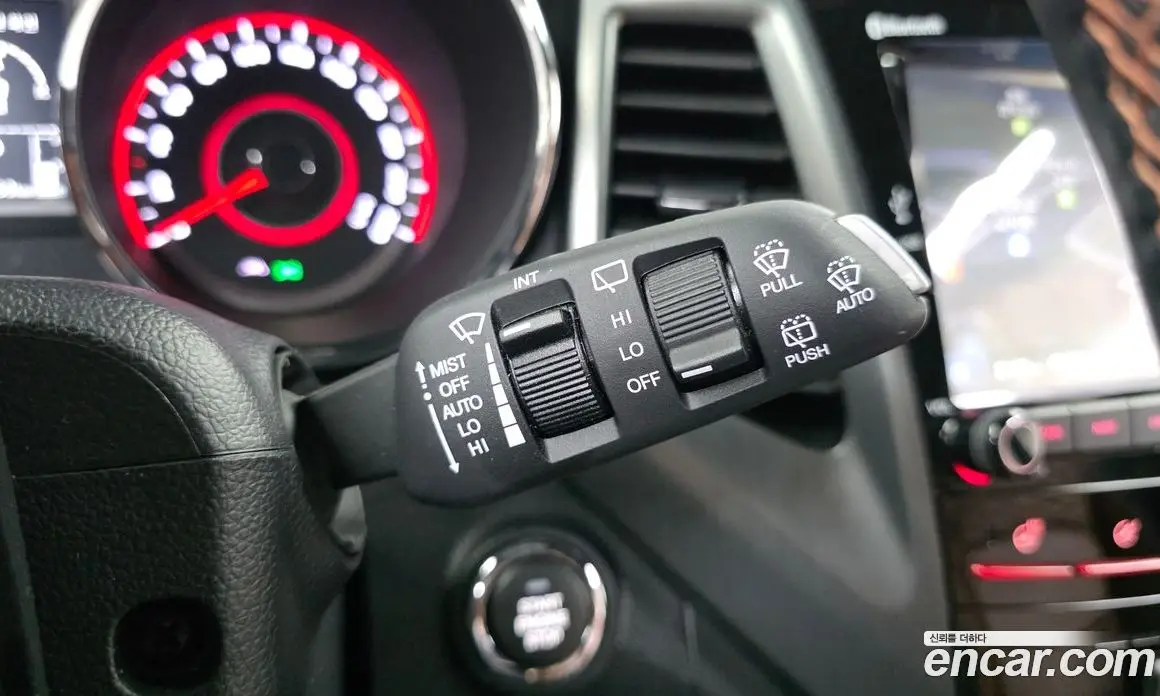 SsangYong TIBOLI 2018 1.6 автомат (гидро), фото 25 SsangYong TIBOLI 2018 1.6 автомат (гидро), фото 25