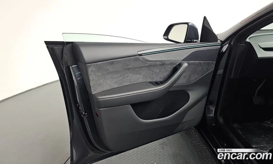 Tesla Model Y 2026 0.2 автомат (гидро), фото 13 Tesla Model Y 2026 0.2 автомат (гидро), фото 13