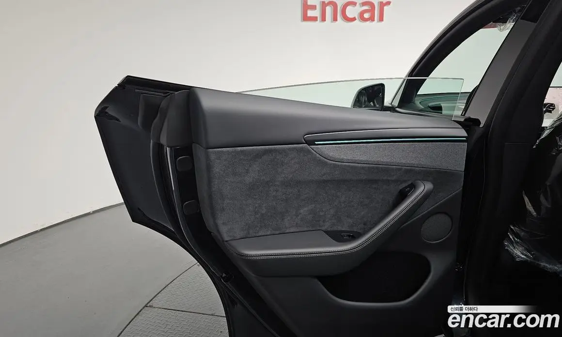 Tesla Model Y 2026 0.2 автомат (гидро), фото 14 Tesla Model Y 2026 0.2 автомат (гидро), фото 14