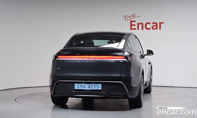 Tesla Model Y 2026 0.2 автомат (гидро), миниатюра 3 Tesla Model Y 2026 0.2 автомат (гидро), миниатюра 3