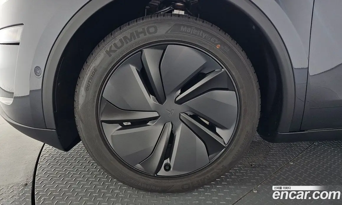 Tesla Model Y 2026 0.2 автомат (гидро), фото 4 Tesla Model Y 2026 0.2 автомат (гидро), фото 4