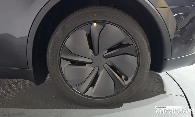 Tesla Model Y 2026 0.2 автомат (гидро), миниатюра 6 Tesla Model Y 2026 0.2 автомат (гидро), миниатюра 6