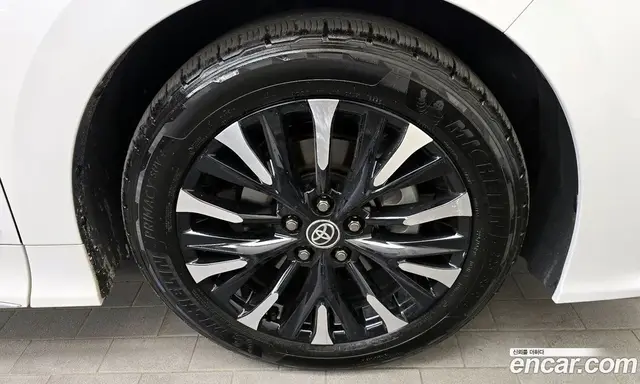 Toyota Alphard 2023 2.5 автомат (гидро), миниатюра 5 Toyota Alphard 2023 2.5 автомат (гидро), миниатюра 5