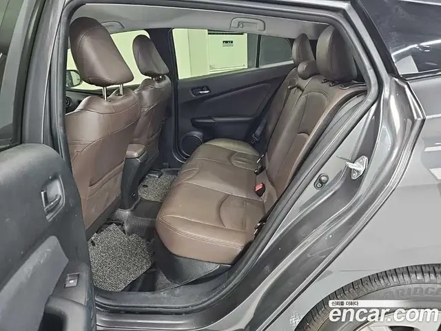 Toyota Prius 2017 1.8 автомат (гидро), миниатюра 12