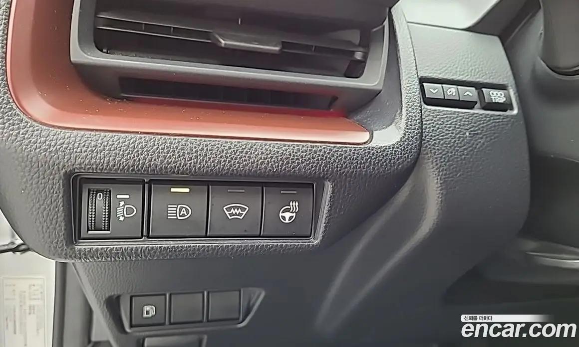 Toyota Prius 2024 2.0 автомат (гидро), фото 15 Toyota Prius 2024 2.0 автомат (гидро), фото 15