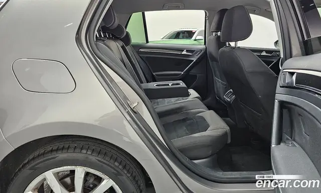 Volkswagen Golf 2015 1.6 автомат (гидро), миниатюра 11 Volkswagen Golf 2015 1.6 автомат (гидро), миниатюра 11