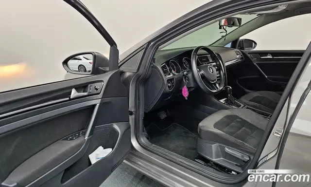 Volkswagen Golf 2015 1.6 автомат (гидро), миниатюра 10 Volkswagen Golf 2015 1.6 автомат (гидро), миниатюра 10