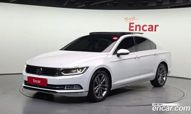 Volkswagen Passat 2018 2.0 автомат (гидро), миниатюра 1 Volkswagen Passat 2018 2.0 автомат (гидро), миниатюра 1