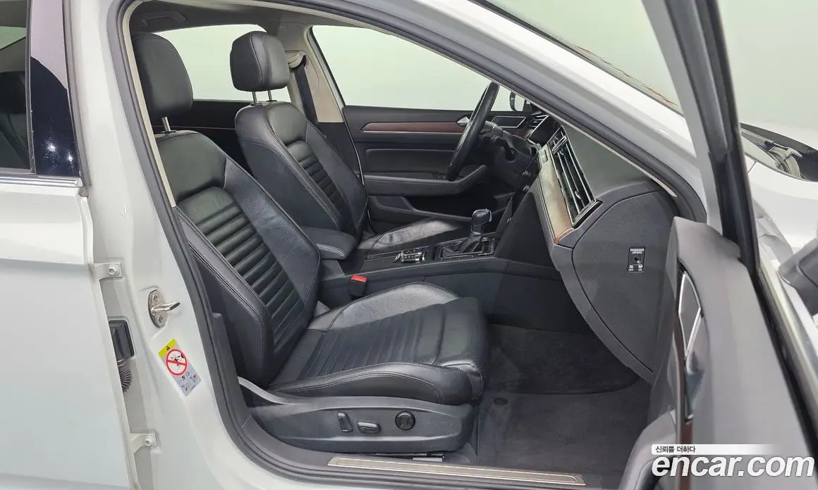 Volkswagen Passat 2018 2.0 автомат (гидро), фото 11 Volkswagen Passat 2018 2.0 автомат (гидро), фото 11