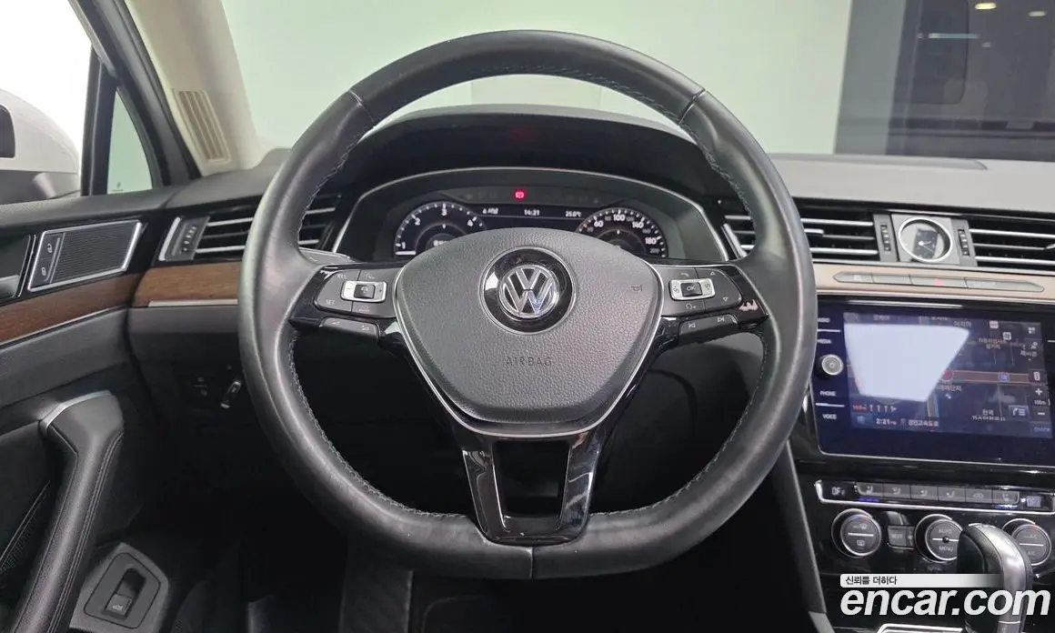 Volkswagen Passat 2018 2.0 автомат (гидро), фото 13 Volkswagen Passat 2018 2.0 автомат (гидро), фото 13