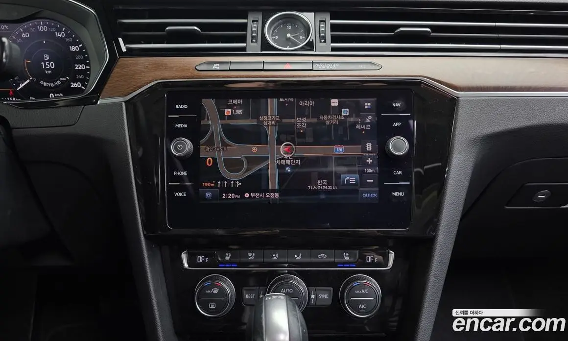 Volkswagen Passat 2018 2.0 автомат (гидро), фото 14 Volkswagen Passat 2018 2.0 автомат (гидро), фото 14