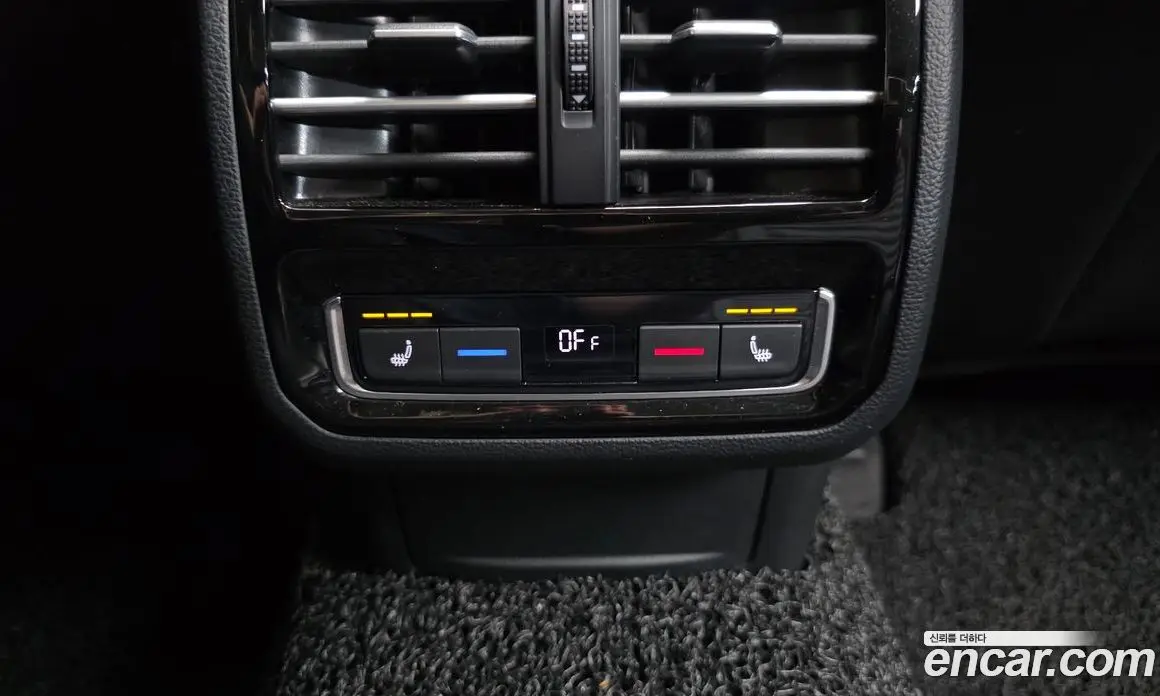 Volkswagen Passat 2018 2.0 автомат (гидро), фото 19 Volkswagen Passat 2018 2.0 автомат (гидро), фото 19