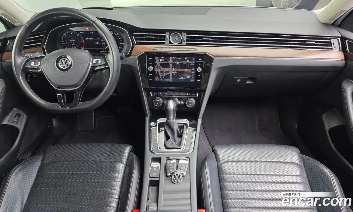 Volkswagen Passat 2018 2.0 автомат (гидро), фото 7 Volkswagen Passat 2018 2.0 автомат (гидро), фото 7