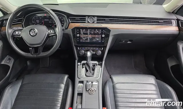 Volkswagen Passat 2018 2.0 автомат (гидро), миниатюра 7 Volkswagen Passat 2018 2.0 автомат (гидро), миниатюра 7