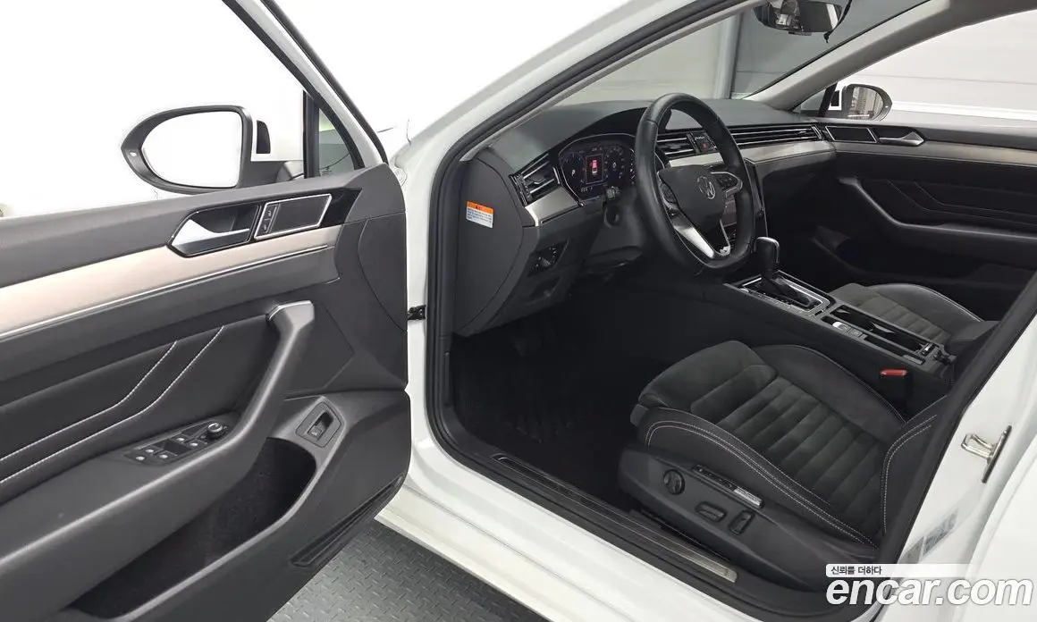 Volkswagen Passat 2022 2.0 автомат (гидро), фото 12 Volkswagen Passat 2022 2.0 автомат (гидро), фото 12