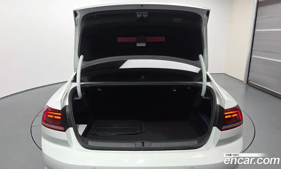 Volkswagen Passat 2022 2.0 автомат (гидро), фото 25 Volkswagen Passat 2022 2.0 автомат (гидро), фото 25