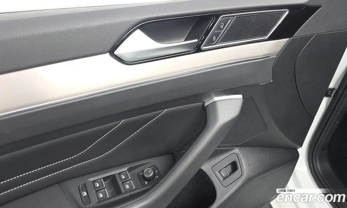 Volkswagen Passat 2022 2.0 автомат (гидро), фото 28 Volkswagen Passat 2022 2.0 автомат (гидро), фото 28