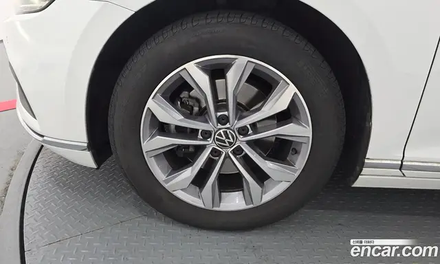 Volkswagen Passat 2022 2.0 автомат (гидро), миниатюра 4 Volkswagen Passat 2022 2.0 автомат (гидро), миниатюра 4