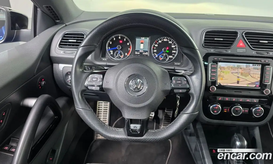 Volkswagen Scirocco 2013 2.0 автомат (гидро), фото 13 Volkswagen Scirocco 2013 2.0 автомат (гидро), фото 13