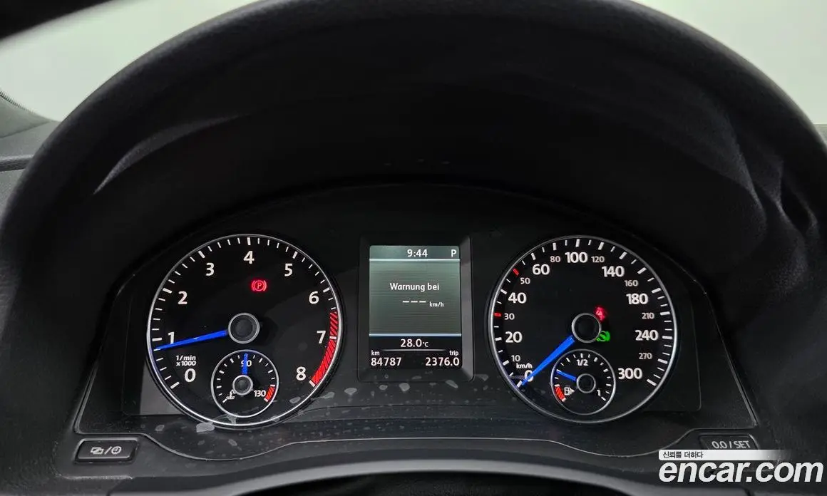 Volkswagen Scirocco 2013 2.0 автомат (гидро), фото 8 Volkswagen Scirocco 2013 2.0 автомат (гидро), фото 8