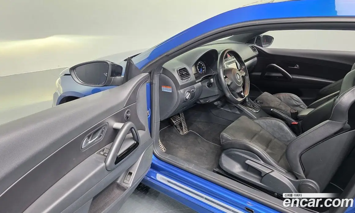 Volkswagen Scirocco 2013 2.0 автомат (гидро), фото 10 Volkswagen Scirocco 2013 2.0 автомат (гидро), фото 10