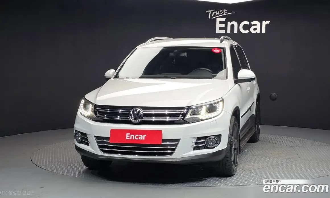 Volkswagen Tiguan 2016 2.0 автомат (гидро), фото 3 Volkswagen Tiguan 2016 2.0 автомат (гидро), фото 3
