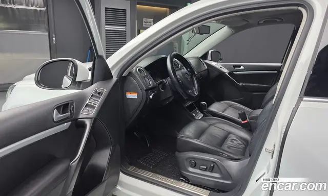 Volkswagen Tiguan 2016 2.0 автомат (гидро), миниатюра 10 Volkswagen Tiguan 2016 2.0 автомат (гидро), миниатюра 10
