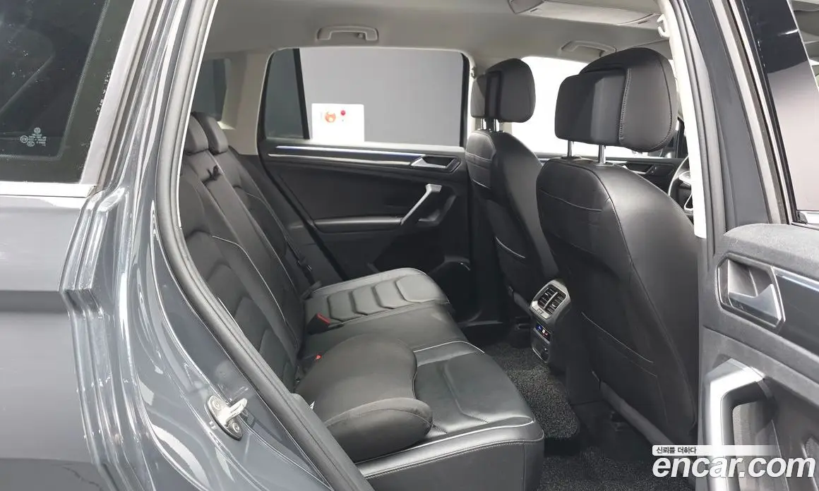 Volkswagen Tiguan 2022 2.0 автомат (гидро), фото 12 Volkswagen Tiguan 2022 2.0 автомат (гидро), фото 12