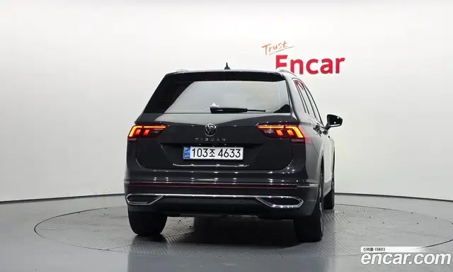 Volkswagen Tiguan 2022 2.0 автомат (гидро), миниатюра 4 Volkswagen Tiguan 2022 2.0 автомат (гидро), миниатюра 4