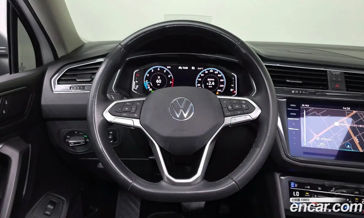 Volkswagen Tiguan 2023 2.0 автомат (гидро), фото 19 Volkswagen Tiguan 2023 2.0 автомат (гидро), фото 19