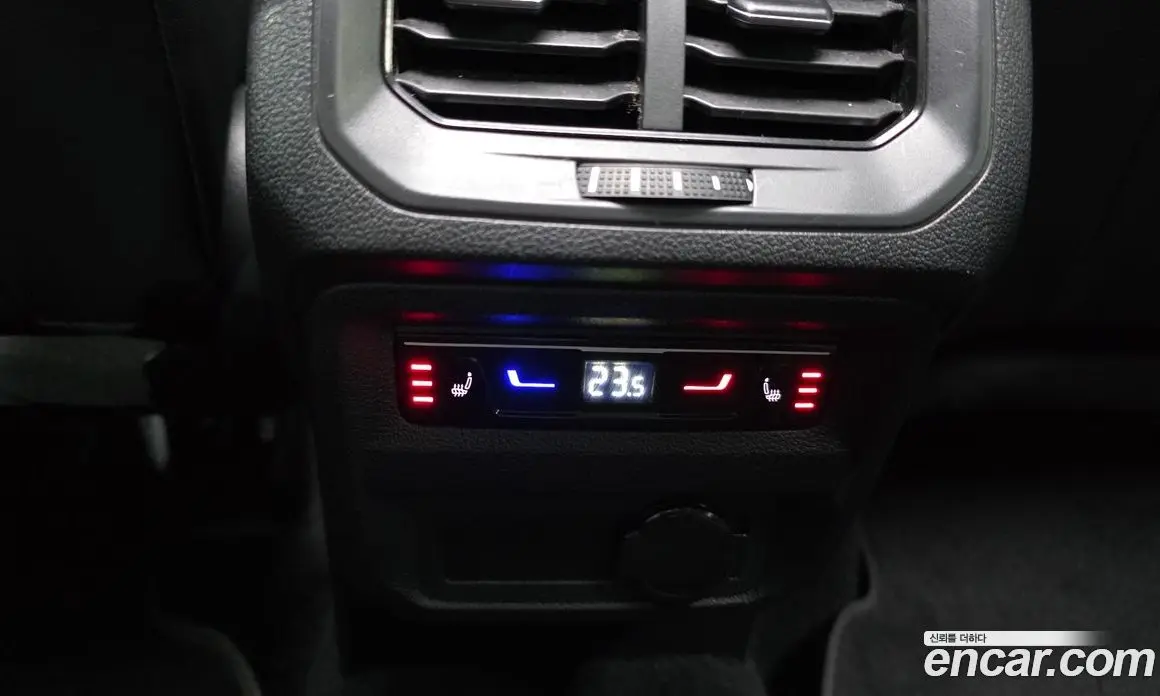 Volkswagen Tiguan 2023 2.0 автомат (гидро), фото 27 Volkswagen Tiguan 2023 2.0 автомат (гидро), фото 27