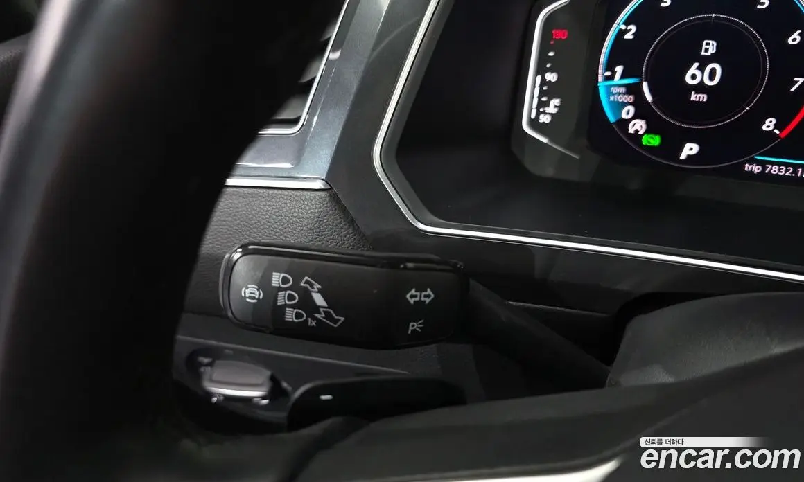 Volkswagen Tiguan 2023 2.0 автомат (гидро), фото 32 Volkswagen Tiguan 2023 2.0 автомат (гидро), фото 32
