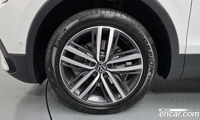 Volkswagen Tiguan 2023 2.0 автомат (гидро), миниатюра 5 Volkswagen Tiguan 2023 2.0 автомат (гидро), миниатюра 5