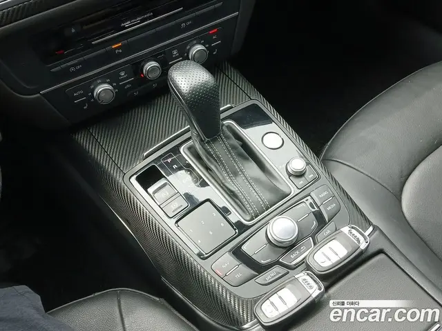 Audi A6 2013 3.0 автомат (гидро), миниатюра 9 Audi A6 2013 3.0 автомат (гидро), миниатюра 9