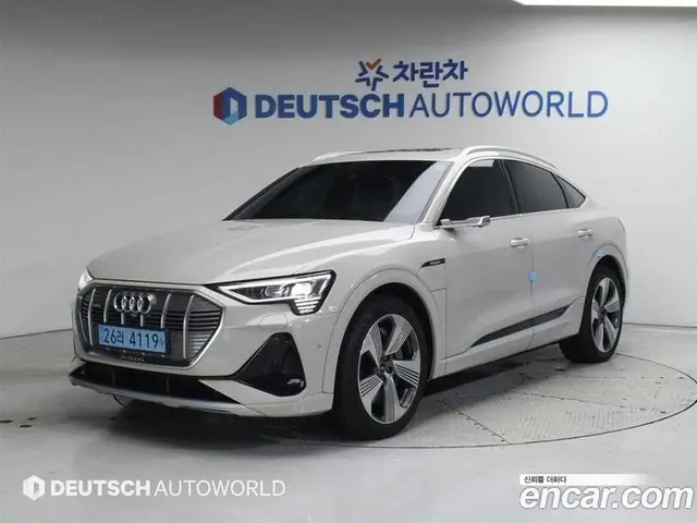 Audi e-tron, 2021, 48 867 км Audi e-tron, 2021, 48 867 км