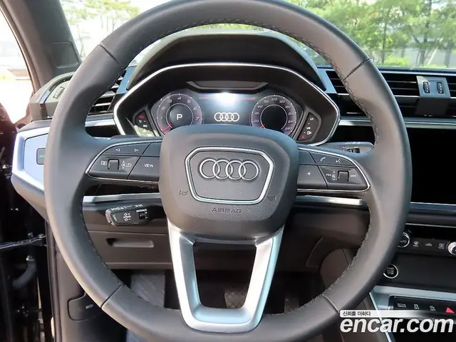 Audi Q3 2025 2.0 автомат (гидро), миниатюра 11