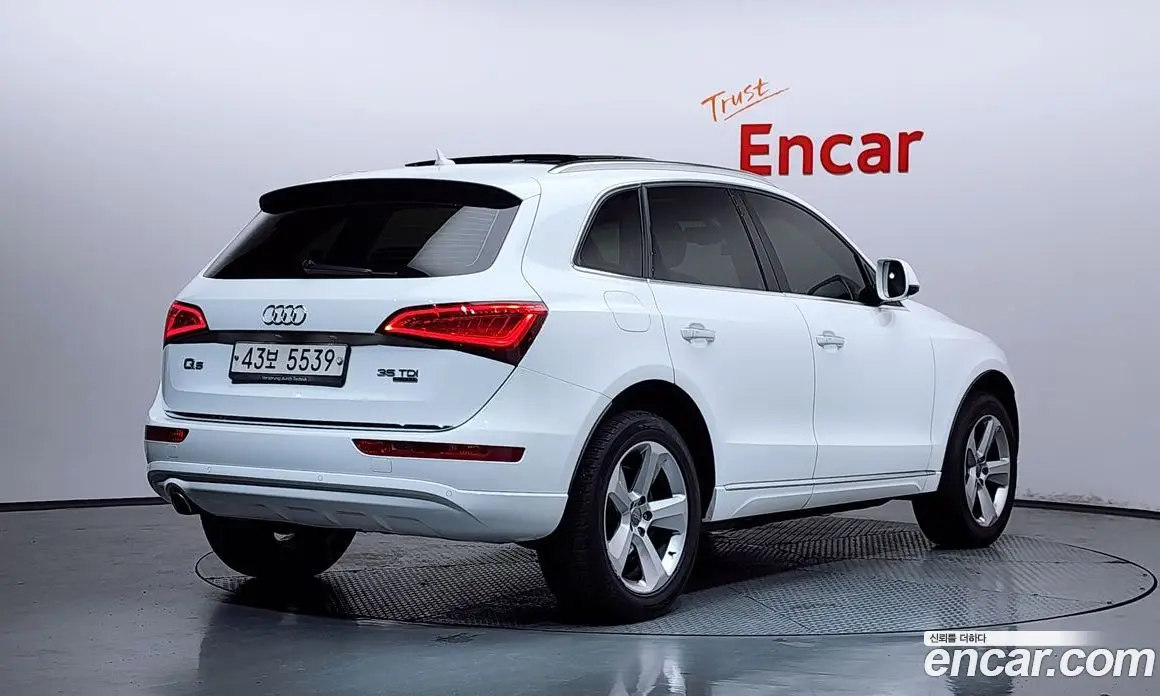 Audi Q5 2015 2.0 автомат (гидро), фото 2 Audi Q5 2015 2.0 автомат (гидро), фото 2