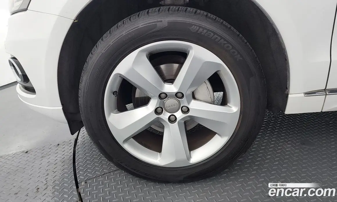 Audi Q5 2015 2.0 автомат (гидро), фото 5 Audi Q5 2015 2.0 автомат (гидро), фото 5